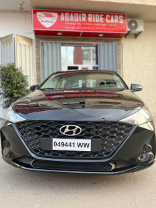 HYUNDAI ACCENT NOIR 4